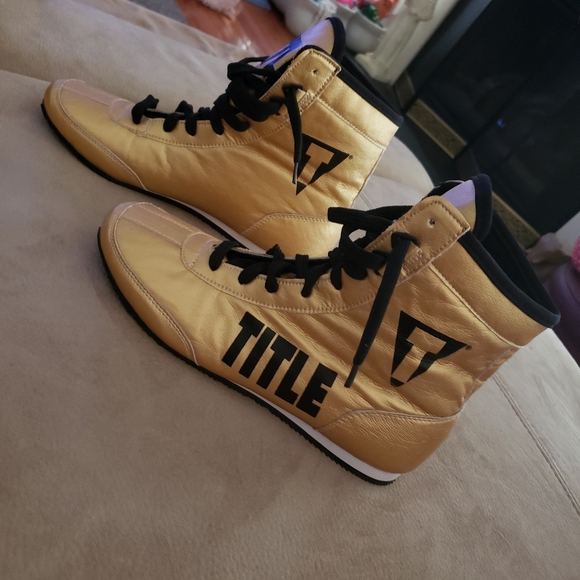 Men's  Sneaker - Picture 4 of 8